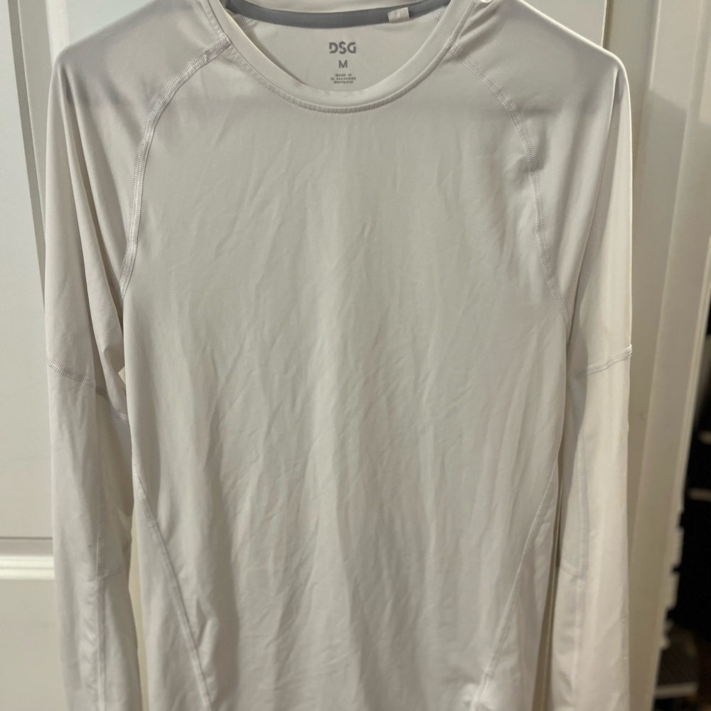 DSG White Long Sleeve Tee for Effortless Style
